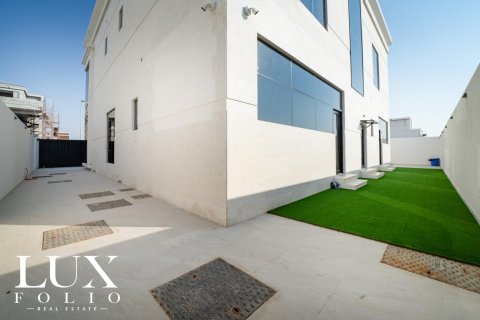 Villa in Nad Al Sheba 1, Nadd Al Sheba, Dubai 4 bedrooms, 465 sq.m. № 45654 - photo 25