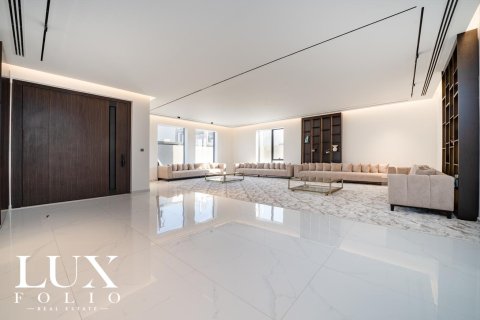 Villa in Nad Al Sheba 1, Nadd Al Sheba, Dubai 4 bedrooms, 465 sq.m. № 45654 - photo 5
