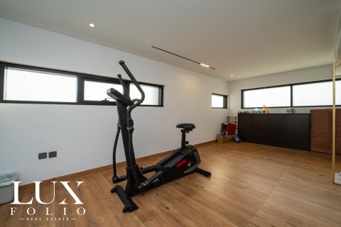 Villa in Nad Al Sheba 1, Nadd Al Sheba, Dubai 4 bedrooms, 465 sq.m. № 45654 - photo 20