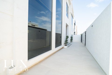 Villa in Nad Al Sheba 1, Nadd Al Sheba, Dubai 4 bedrooms, 465 sq.m. № 45654 - photo 29