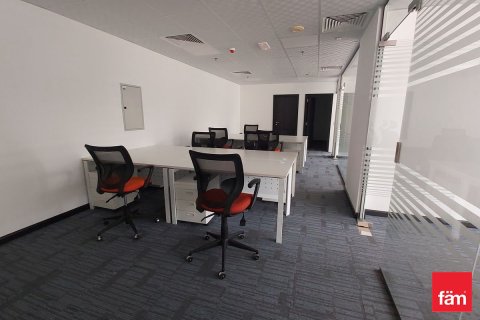 Bureau à Dubai, 133.4 m², № 53423 - photo 2