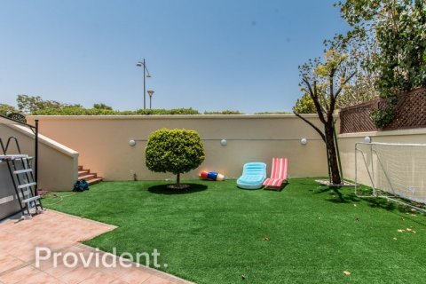 Villa in Dubai Festival City, Dubai 4 bedrooms, 331.2 sq.m. № 2868 - photo 9