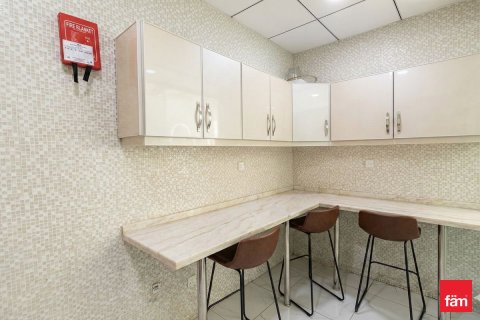 Commercial property in Business Bay, Dubai 229.1 sq.m. № 97812 - photo 6