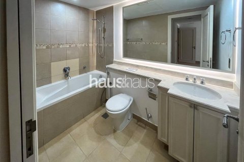 Apartment in Old Town, Dubai 1 bedroom, 90 sq.m. № 44642 - photo 11