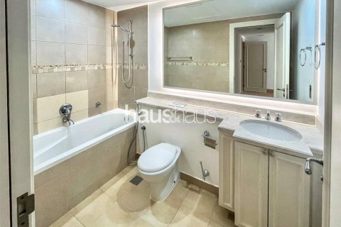Apartment in Old Town, Dubai 1 bedroom, 90 sq.m. № 44642 - photo 12