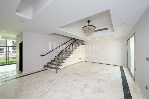 Снять в аренду таунхаус в Murooj Al Furjan, Al Furjan, Дубай: 4 спальни, 306.11538500м², № 72550 - фото 12
