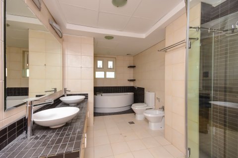 Apartamento en Palm Jumeirah, Dubai, 3 dormitorios, 206 m², № 123855 - foto 16