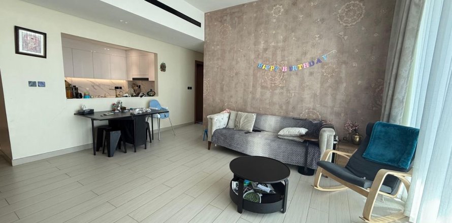 Квартира в Дубае, 2 спальни, 123.2м², № 50065