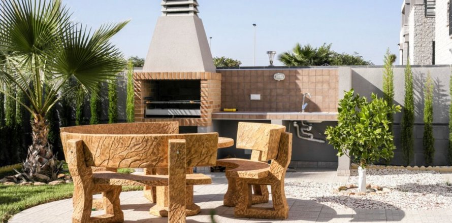 Villa in Al Furjan, Dubai 4 bedrooms, 1240.2 sq.m. № 50063
