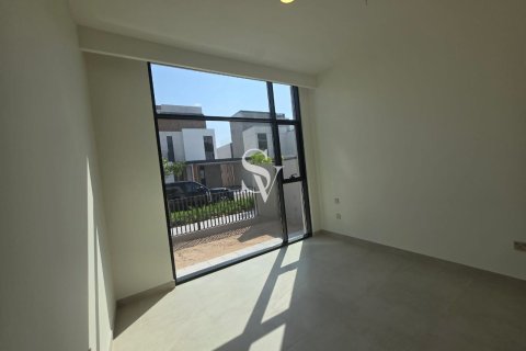 Villa en Arabian Ranches 3, Dubai, 4 dormitorios, 448 m², № 93087 - foto 16