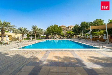 Apartment in Dubai 3 bedrooms, 241.6 sq.m. № 49934 - photo 10