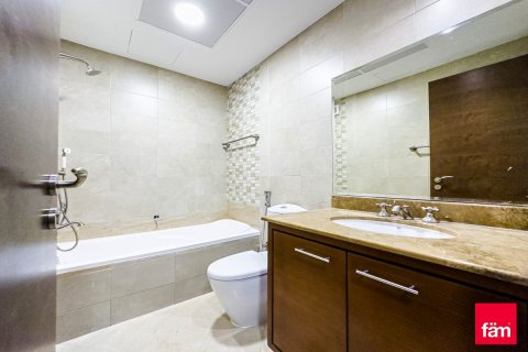 Apartment in Dubai 3 bedrooms, 241.6 sq.m. № 49934 - photo 16