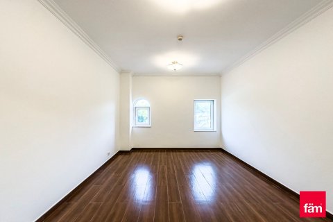 Apartment in Dubai 3 bedrooms, 241.6 sq.m. № 49934 - photo 4