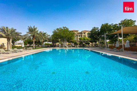 Apartment in Dubai 3 bedrooms, 241.6 sq.m. № 49934 - photo 1