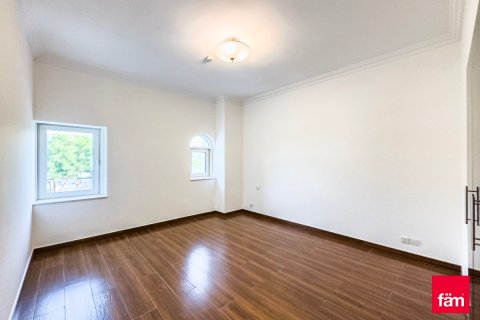 Apartment in Dubai 3 bedrooms, 241.6 sq.m. № 49934 - photo 25