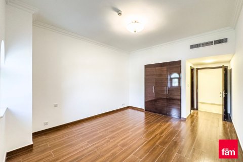 Apartment in Dubai 3 bedrooms, 241.6 sq.m. № 49934 - photo 2
