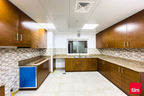 Apartment in Dubai 3 bedrooms, 241.6 sq.m. № 49934 - photo 23