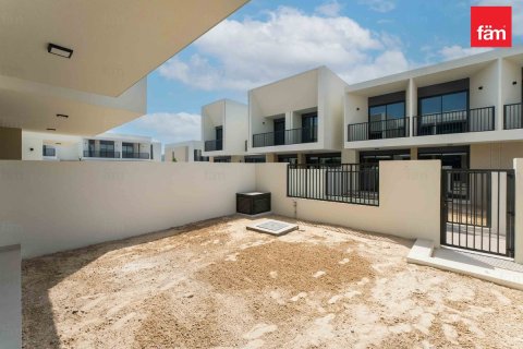 Townhouse in Town Square, Dubai 3 bedrooms, 174 sq.m. № 49935 - photo 2