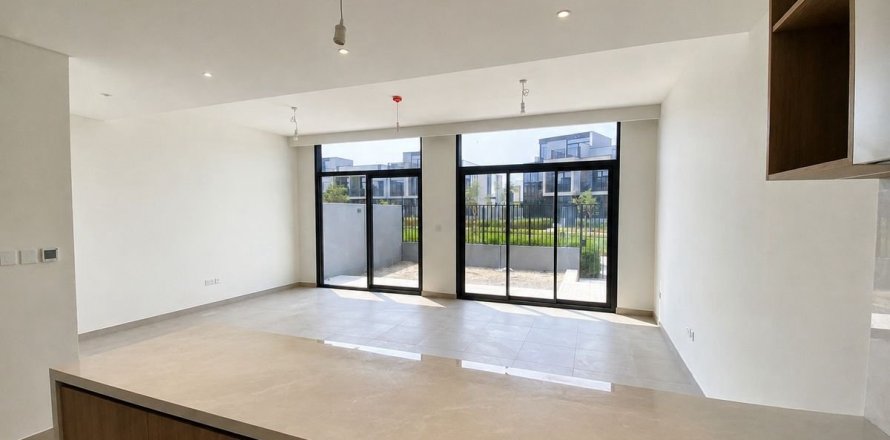 Adosado en Dubai, 3 dormitorios, 177.1 m², № 141539