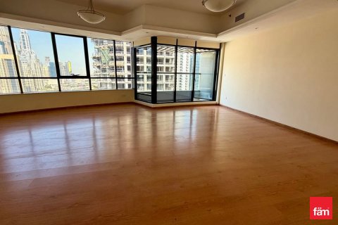 Снять в аренду квартиру в Дубае: 3 спальни, 181.7м², № 94606 - фото 26