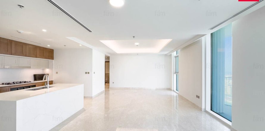 Apartment in Dubai Harbour, Dubai 3 bedrooms, 201.7 sq.m. № 94601