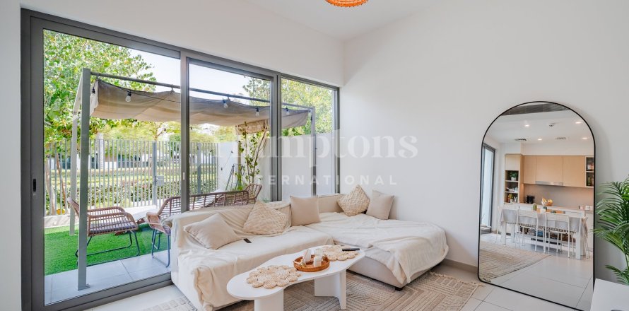 Таунхаус в Sun, Arabian Ranches 3, Дубай, 3 спальни, 180.232м², № 63705