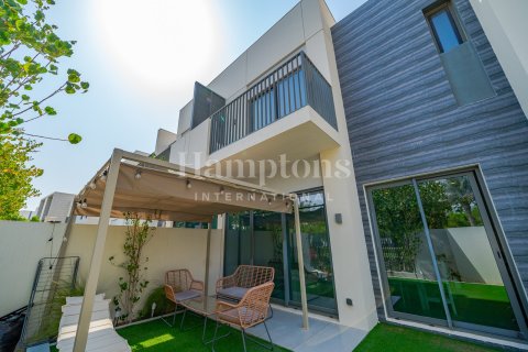 Снять в аренду таунхаус в Sun, Arabian Ranches 3, Дубай: 3 спальни, 180.23182000м², № 63705 - фото 8