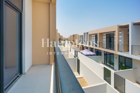 Villa à Dubai South (Dubai World Central), Dubai, 3 chambres, 190.54405300 m², № 63707 - photo 3