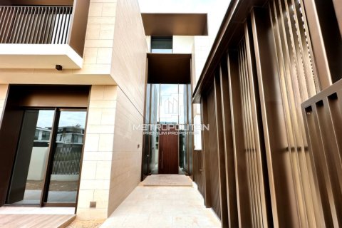 Villa in Dubai Hills Estate, Dubai 5 bedrooms, 660 sq.m. № 73032 - photo 4