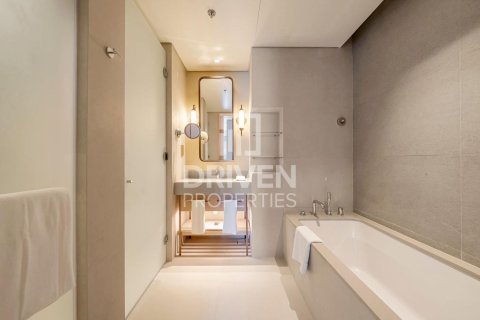 Купить квартиру в Vida Residences Dubai Mall, Даунтаун Дубай (Даунтаун Бурдж Дубай), Дубай: 2 спальни, 111.86м², № 126214 - фото 12