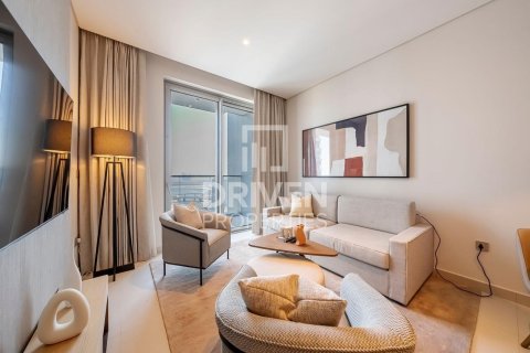 Купить квартиру в Vida Residences Dubai Mall, Даунтаун Дубай (Даунтаун Бурдж Дубай), Дубай: 2 спальни, 111.86м², № 126214 - фото 2