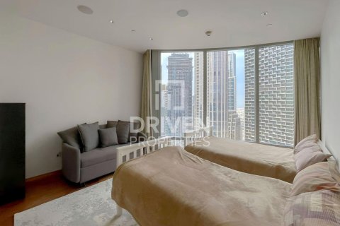 Apartment in Downtown Dubai (Downtown Burj Dubai), Dubai 2 bedrooms, 152.27 sq.m. № 126215 - photo 5
