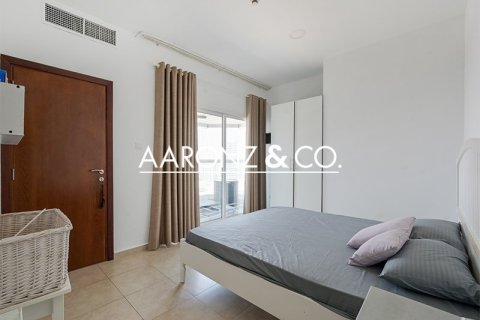 Снять в аренду квартиру в Джумейра Лейк Тауэрс, Дубай: 1 спальня, 89м², № 90742 - фото 8