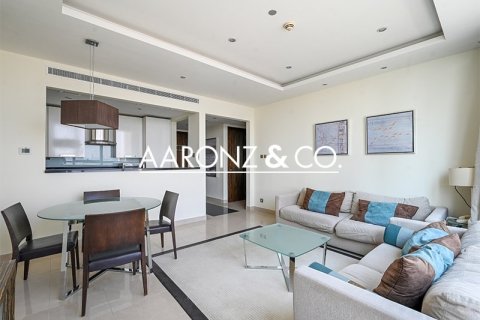 Снять в аренду квартиру в Джумейра Лейк Тауэрс, Дубай: 1 спальня, 70м², № 90740 - фото 2