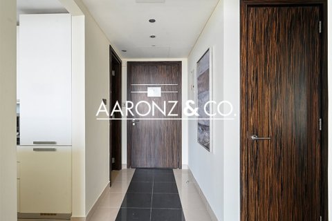 Снять в аренду квартиру в Джумейра Лейк Тауэрс, Дубай: 1 спальня, 70м², № 90740 - фото 5