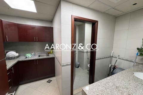 Office in Business Bay, Dubai 139 sq.m. № 90741 - photo 13