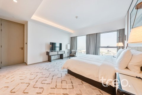 Apartment in Address Harbour Point, Dubai Creek Harbour (The Lagoons), Dubai 3 bedrooms, 148.92 sq.m. № 138002