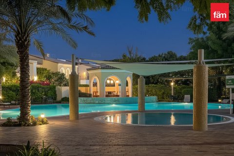 Adosado en Motor City, Dubai, 4 dormitorios, 400 m², № 70572 - foto 25