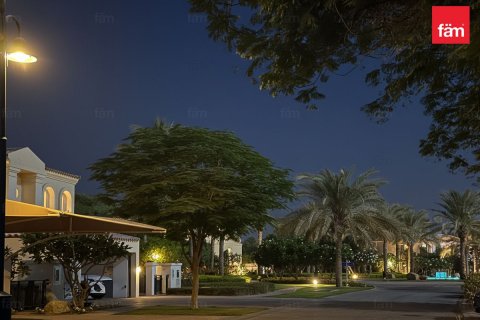 Adosado en Motor City, Dubai, 4 dormitorios, 400 m², № 70572 - foto 24