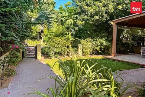 Adosado en Motor City, Dubai, 4 dormitorios, 400 m², № 70572 - foto 28