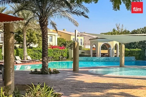 Adosado en Motor City, Dubai, 4 dormitorios, 400 m², № 70572 - foto 1