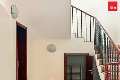 Adosado en Motor City, Dubai, 4 dormitorios, 400 m², № 70572 - foto 8