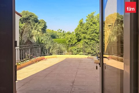 Adosado en Motor City, Dubai, 4 dormitorios, 400 m², № 70572 - foto 16