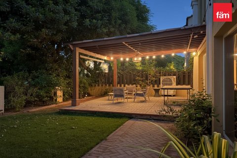 Adosado en Motor City, Dubai, 4 dormitorios, 400 m², № 70572 - foto 22