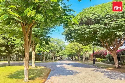 Adosado en Motor City, Dubai, 4 dormitorios, 400 m², № 70572 - foto 29