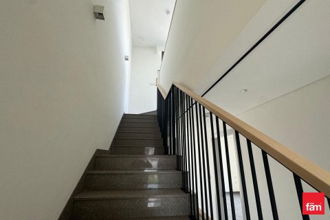 Villa in Dubai 4 bedrooms, 389.3 sq.m. № 70579 - photo 18