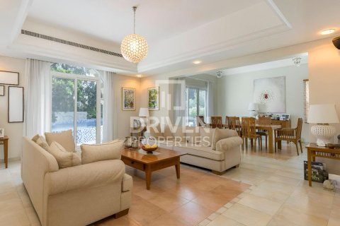 Купить виллу в Dubai Sports City, Дубай: 5 спален, 412м², № 20020 - фото 1