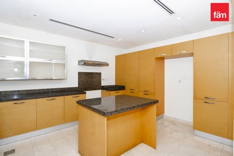 Adosado en Al Furjan, Dubai, 3 dormitorios, 224 m², № 12017 - foto 17