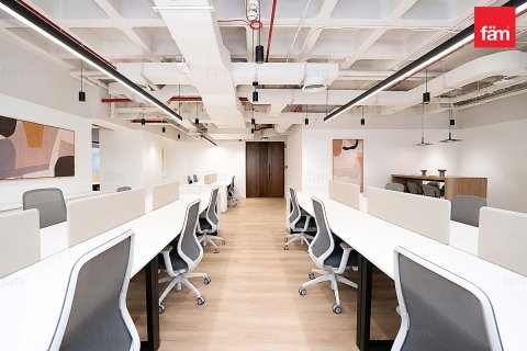 Office in Sheikh Zayed Road, Dubai 1064.9 sq.m. № 109342 - photo 2