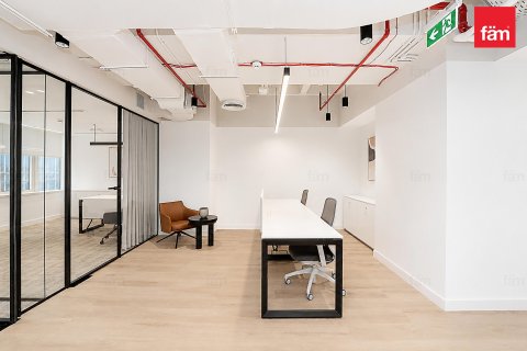 Office in Sheikh Zayed Road, Dubai 1064.9 sq.m. № 109342 - photo 9